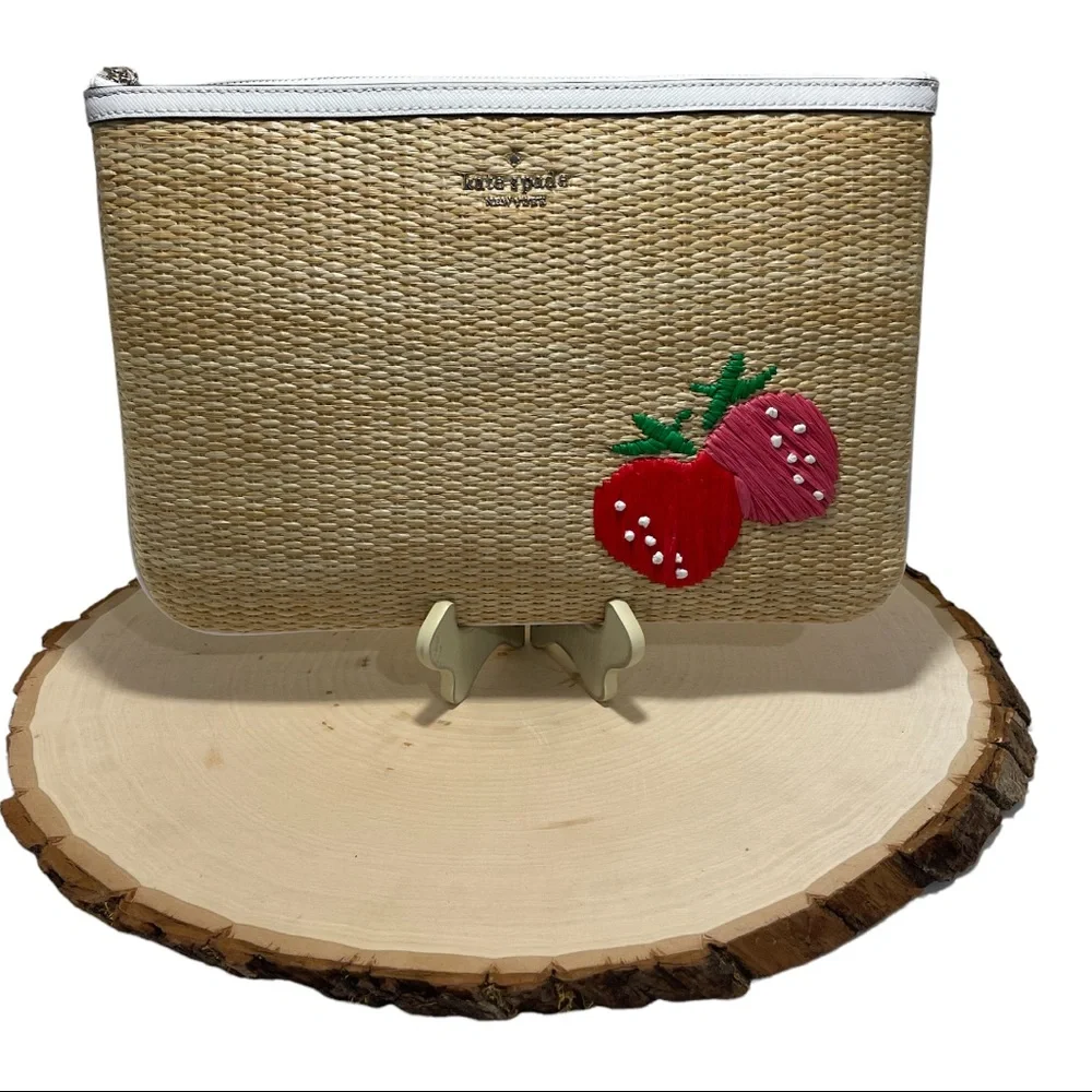✨Kate Spade Clutch large (PICNIC IN THE PARK) NWT PERFECT No longer available - Picture 2 of 6